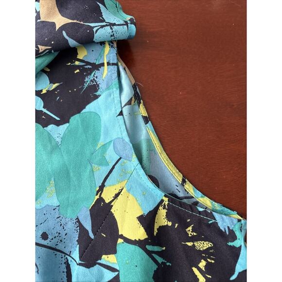 Apostrophe Ladies Floral Sleeveless Silky Tank Sz L 14/16 - Picture 4 of 6